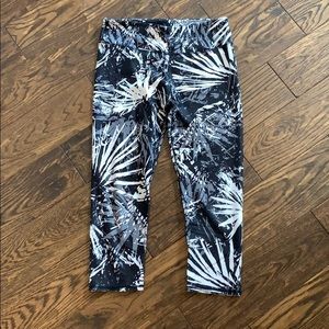 Black and White Patterned Leggings